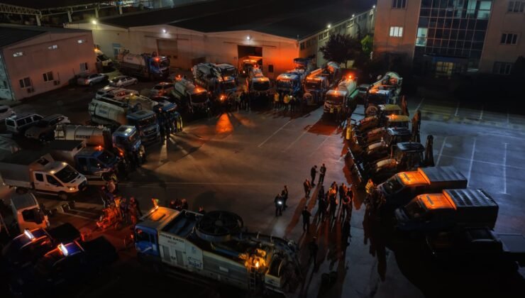 Büyükşehir Belediyesi’nde Yağmur Teyakkuzu 1126 Personel 439 Araç Görev Başında