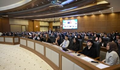 Büyükşehir Belediyesi’nden Stajyer Öğrencilere Oryantasyon Eğitimi