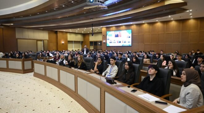 Büyükşehir Belediyesi’nden Stajyer Öğrencilere Oryantasyon Eğitimi