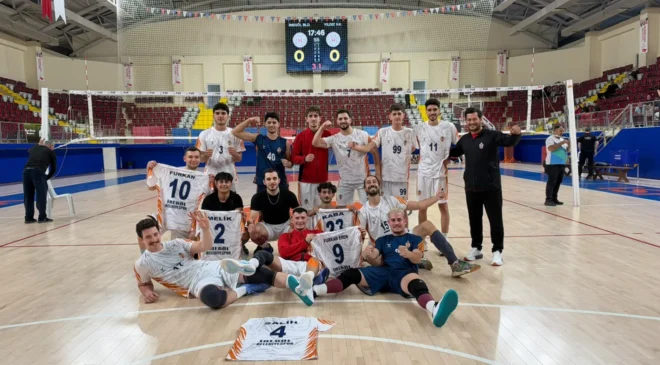 İnegöl Belediyespor Voleybolda Şov Yapıyor 4′ te 4