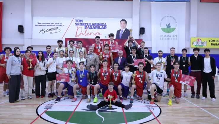 Osmangazi’de Sporcular 29 Ekim Cumhuriyet Bayramı için Ter Döktü