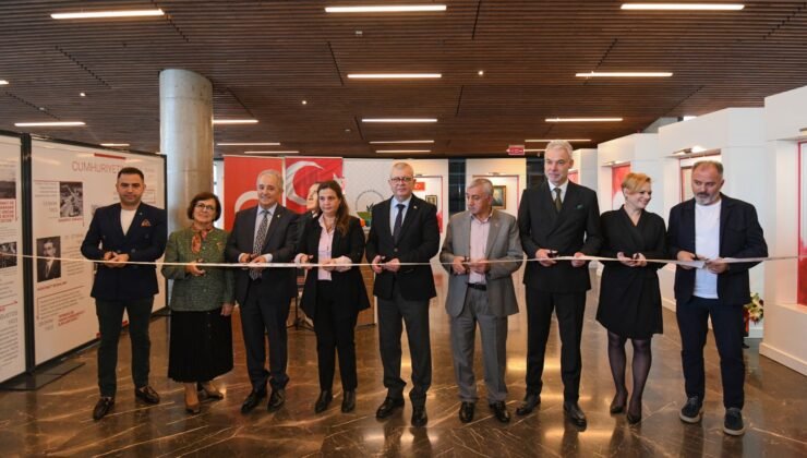 Osmangazi’de Cumhuriyet ve Atatürk Sevgisi Sergi ile Ölümsüzleşti