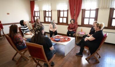 Osmangazi’de Pembe Kurdelenin  Ötesinde Uzanan Dayanışmanın Önemi