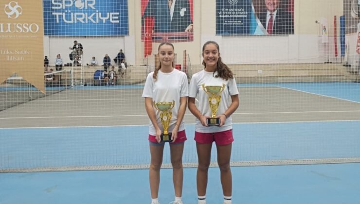 Osmangazi Belediyespor’dan Teniste Çifte Gurur