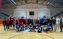 İnegöl Belediyespor Erkek Voleybol Takımı Dolu Dizgin Yola Devam Ediyor