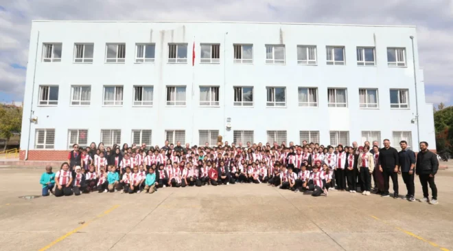 İnegöl Yeniköy’de 750 Öğrenci İnegölspor Formasına Kavuştu
