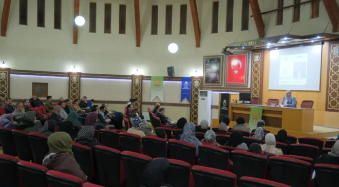 İnegöl’de Aile Okulunda “Sofradan Sohbete Aile” Semineri Gerçekleştirildi