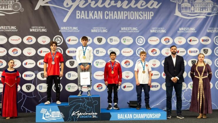 Güreş’te Yıldırım Rüzgarı